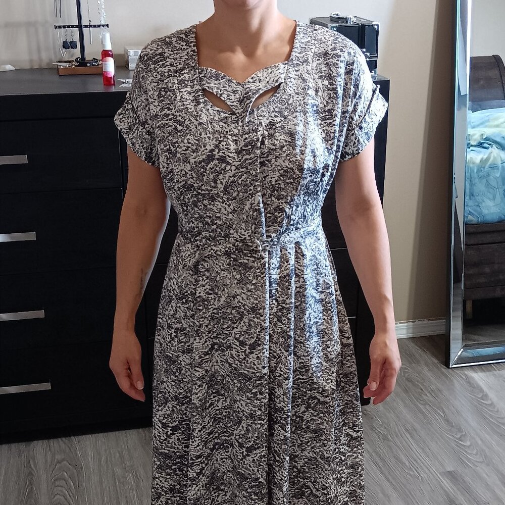 Vintage Print Dress An Ambassador Original by Mi-Lady Cut Out 1960s 60s Belt